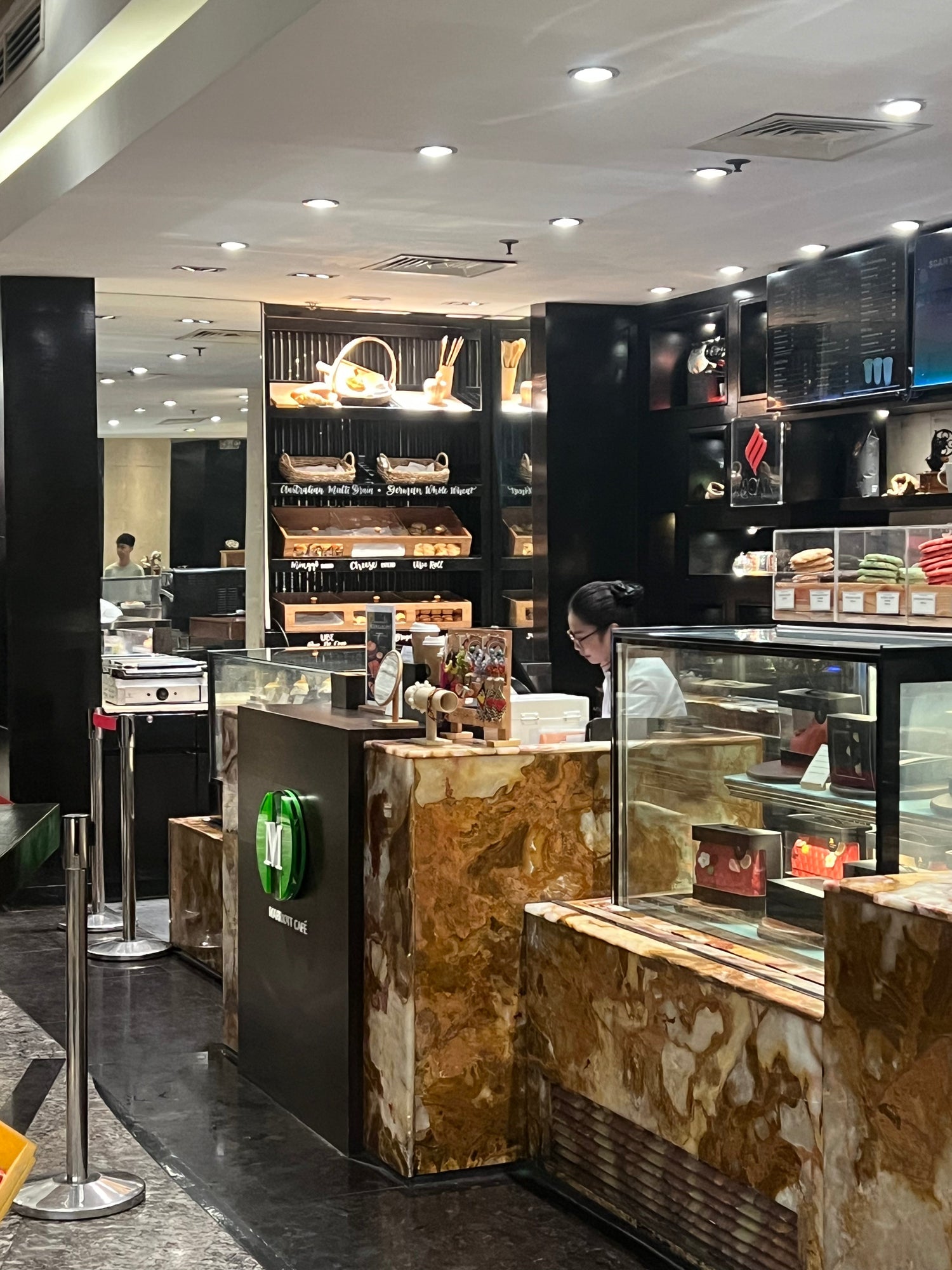 Manila Marriott Hotel Cakes